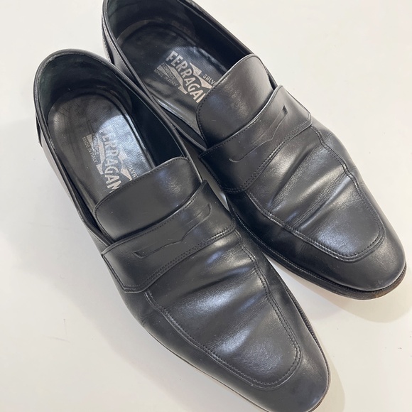 Salvatore Ferragamo Black Leather Slip-On Mens Penny Loafers size 8.5